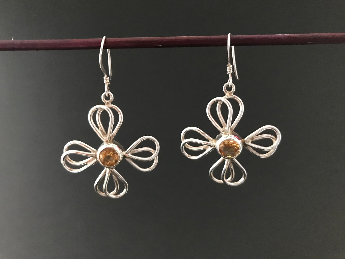 Handmade Tar Flower Earrings - Konmay London