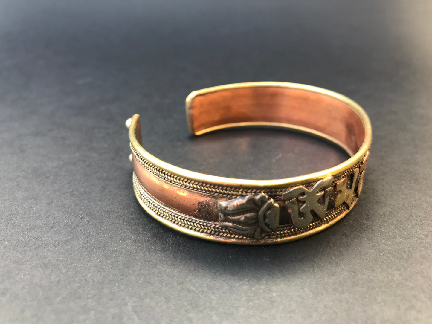 Handmade Copper Brass Tibetan Scripted Om Ma Ne Pad Me Hum Healing Energy Bracelet - Konmay London