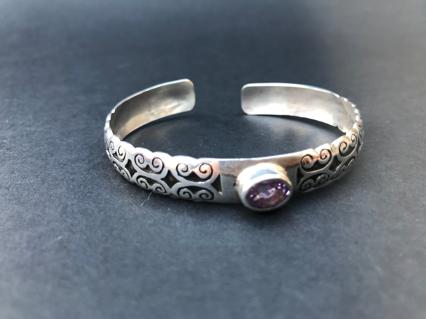 Handmade Floral Pattern engraved Amethyst/Garnet/Turquoise Cuff Bangle Bracelet - Konmay London