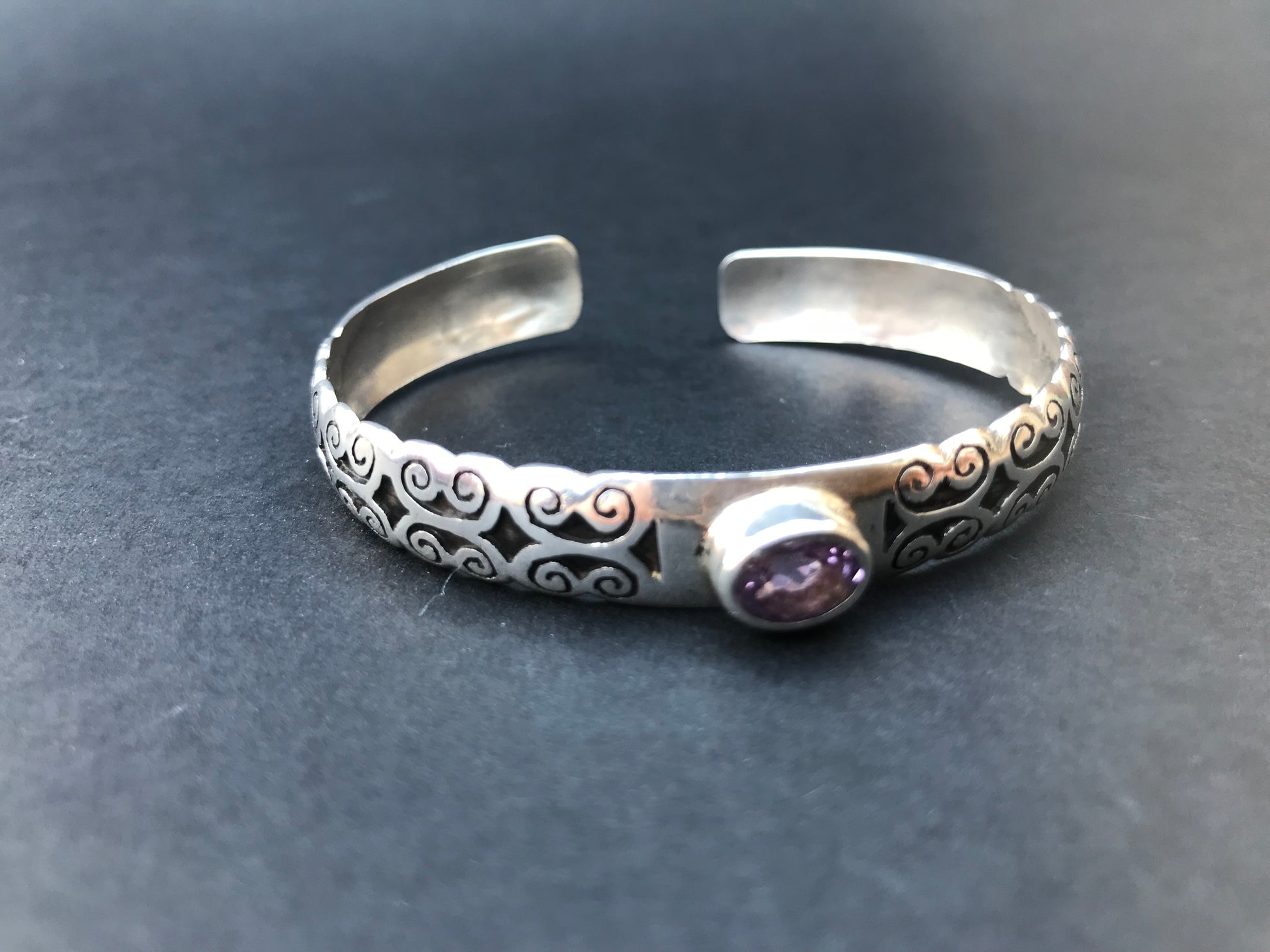 Handmade Floral Pattern engraved Amethyst/Garnet/Turquoise Cuff Bangle Bracelet - Konmay London