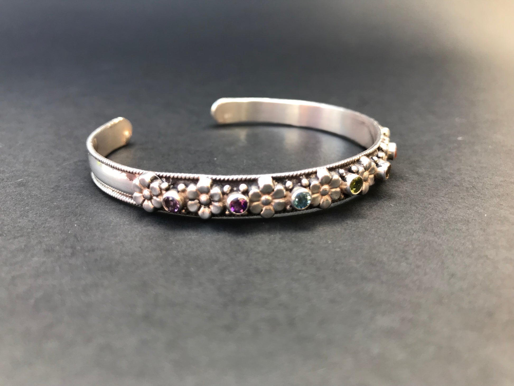 Handmade Flower 7 Gemstone silver Bangle Cuff Bracelet - Konmay London