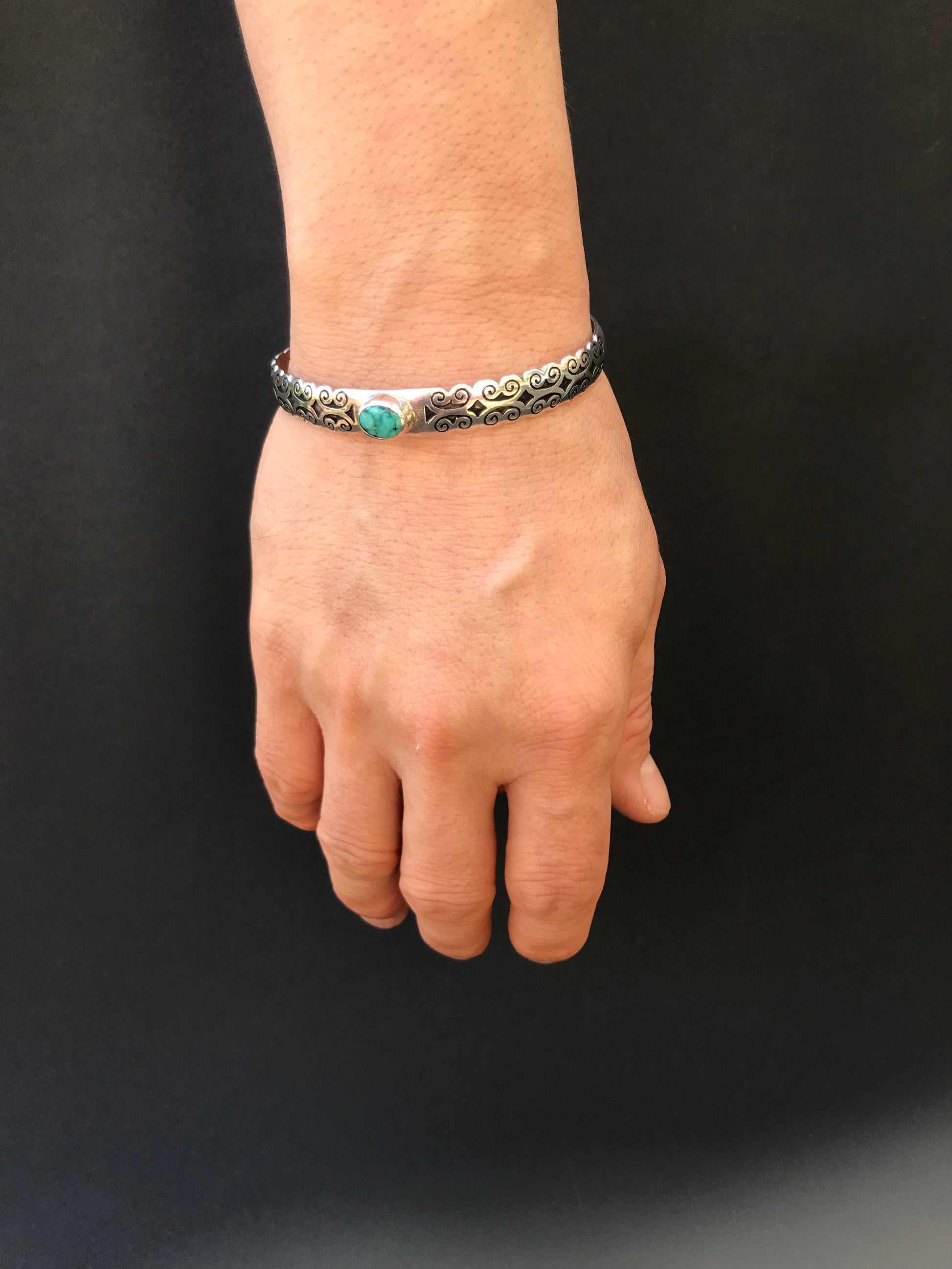 Handmade Floral Pattern engraved Amethyst/Garnet/Turquoise Cuff Bangle Bracelet - Konmay London