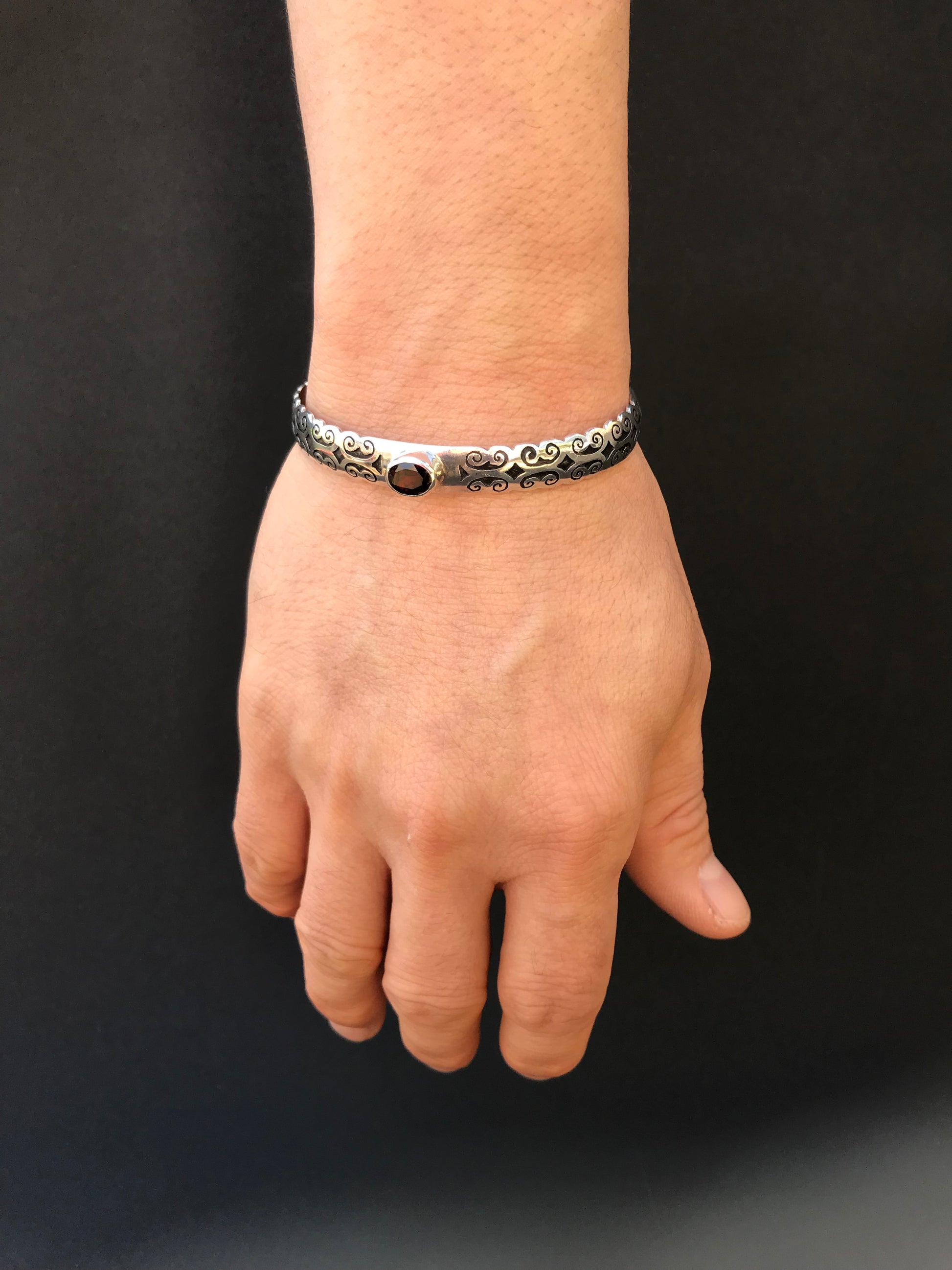 Handmade Floral Pattern engraved Amethyst/Garnet/Turquoise Cuff Bangle Bracelet - Konmay London