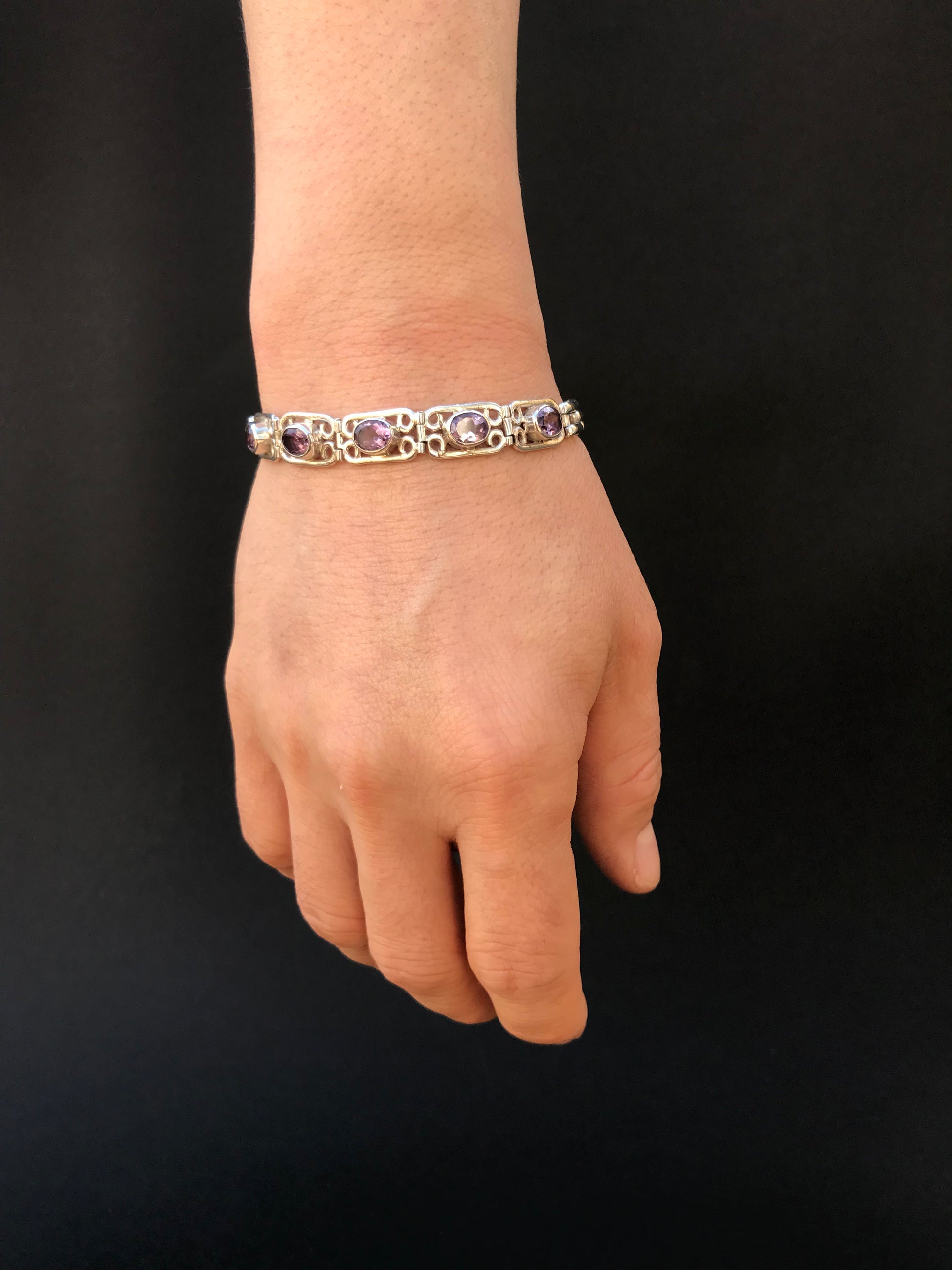 Handmade Chain Style 5 Gemstone Amethyst/Garnet Silver Bracelet - Konmay London