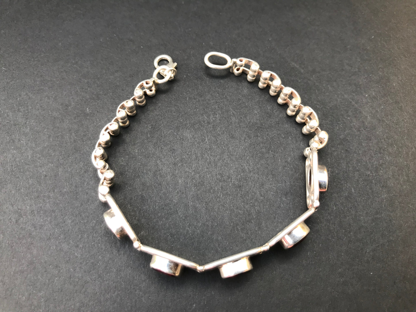 Handmade Chain Style 5 Gemstone Amethyst/Garnet Silver Bracelet - Konmay London