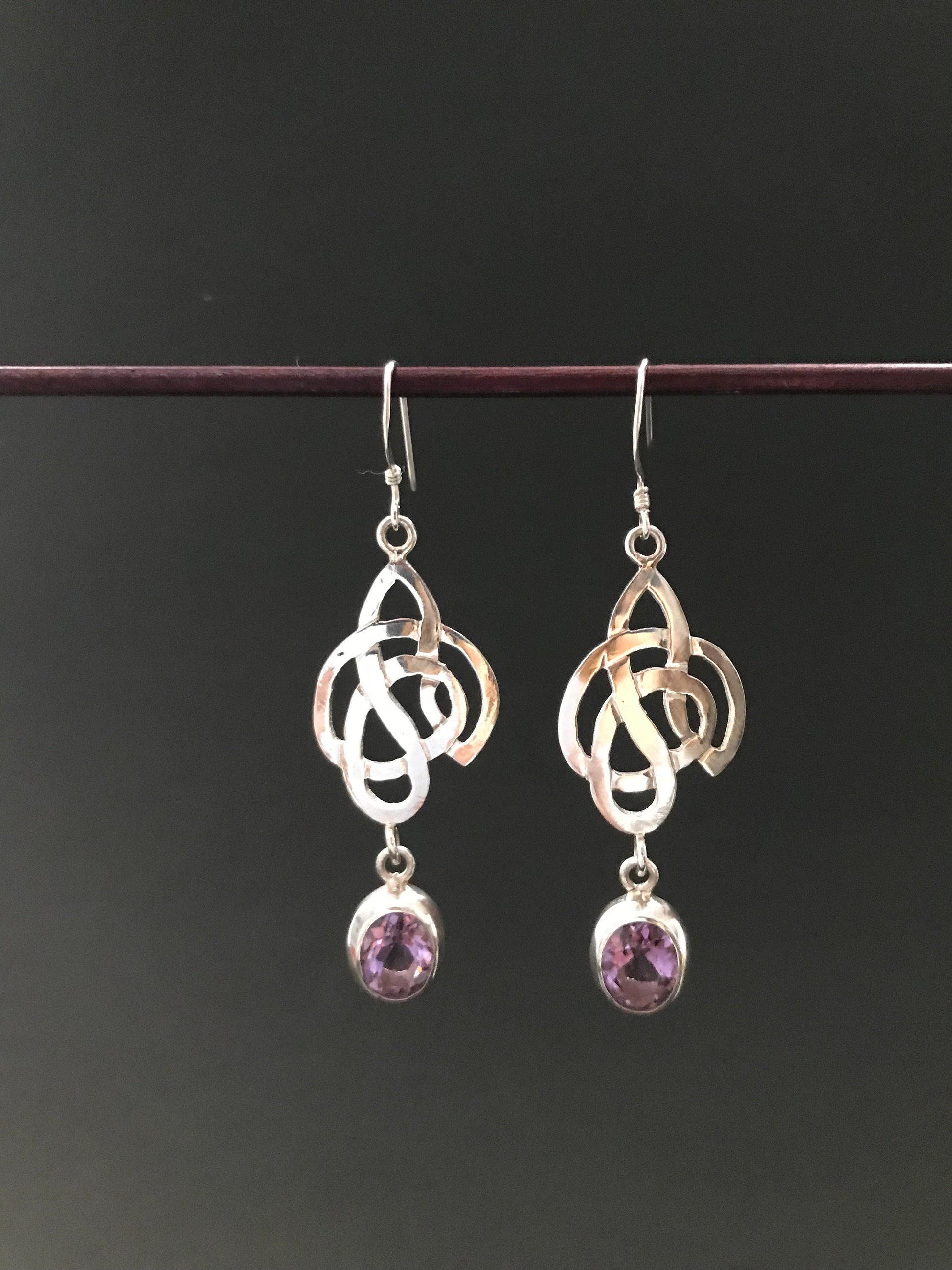 Handmade Celtic Knot Amethyst/Garnet Silver Earring - Konmay London